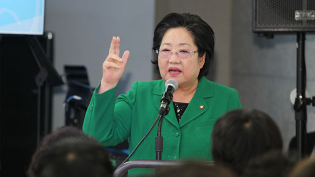 김을동 국회의원 '연기 특강'