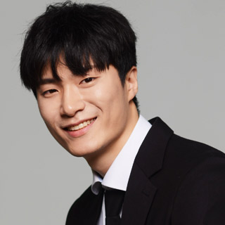 박주현